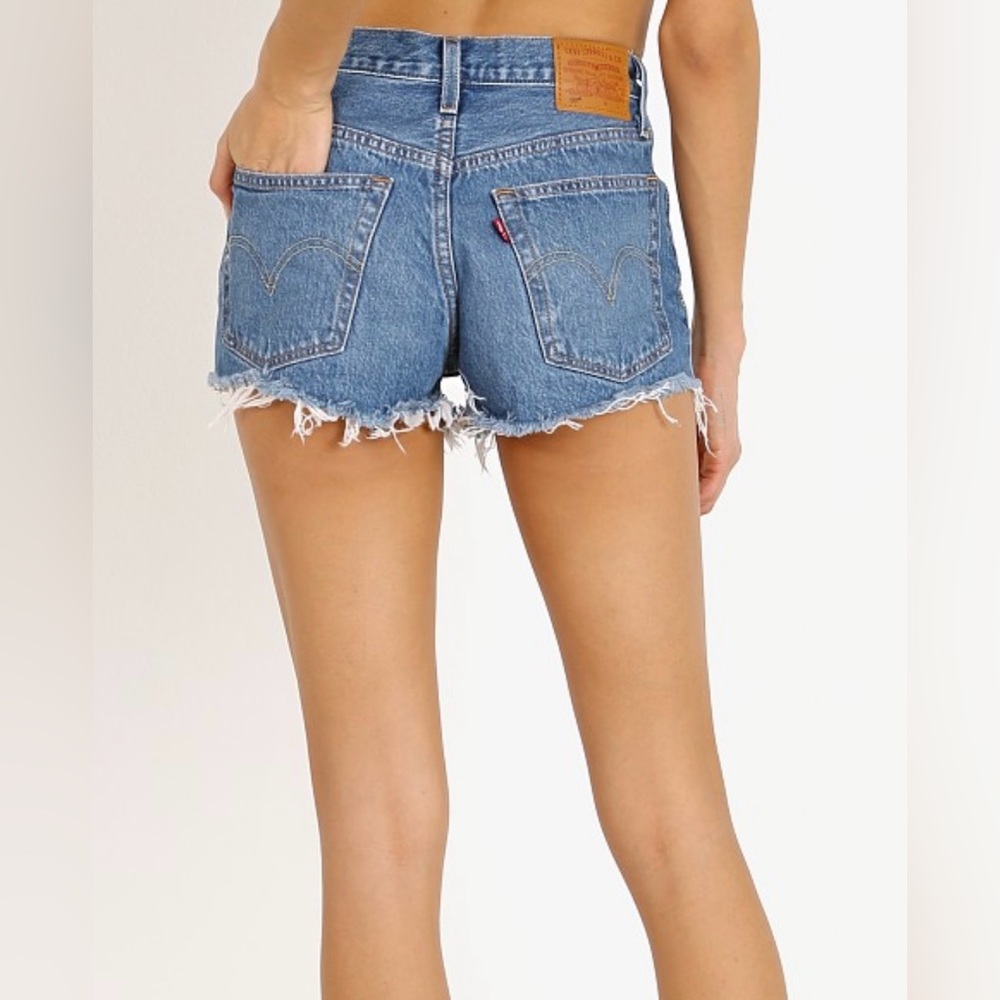 Levi's - 501 Denim Short (w25)